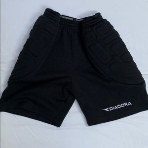 ⚽️ Youth Padded Goalkeeper Soccer Shorts LARGE